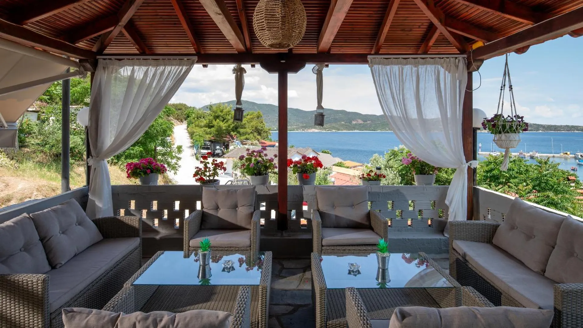 Aggelina House - Pigadaki Apartment Skala Sikias